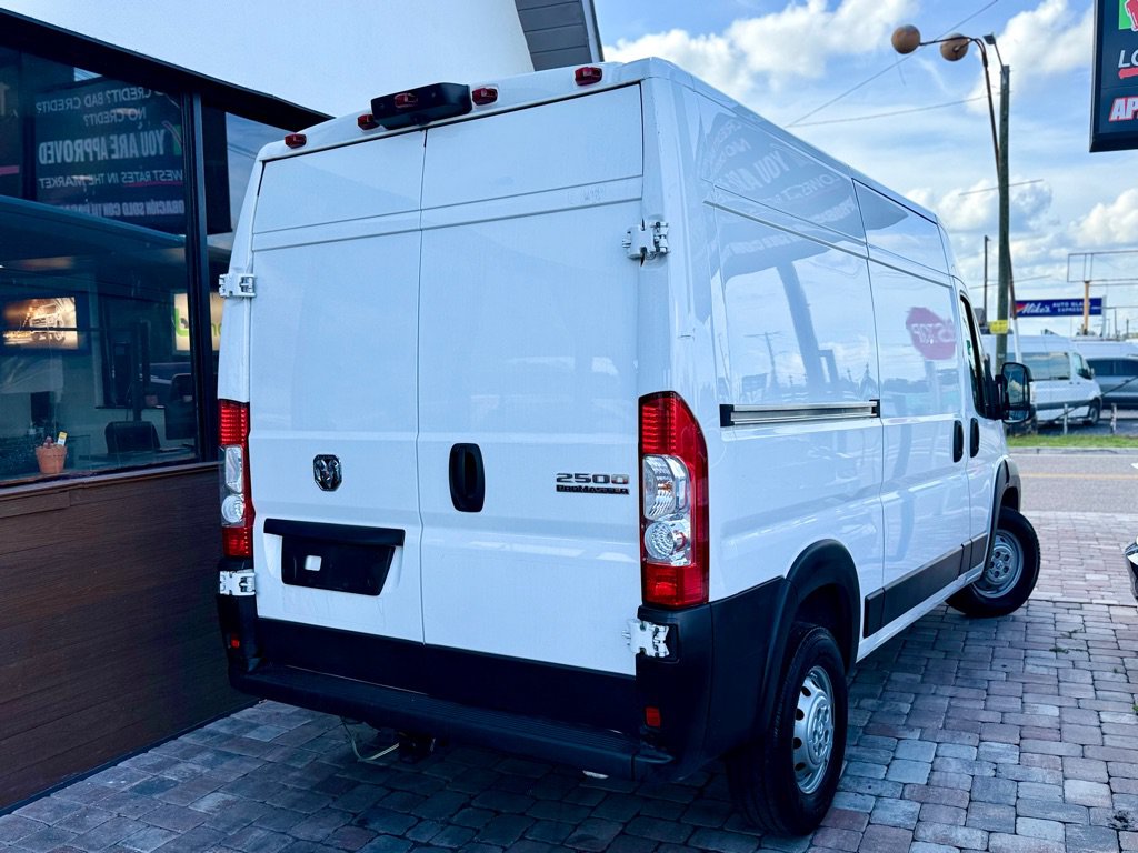 Used 2023 RAM ProMaster 2500 FWD image 2