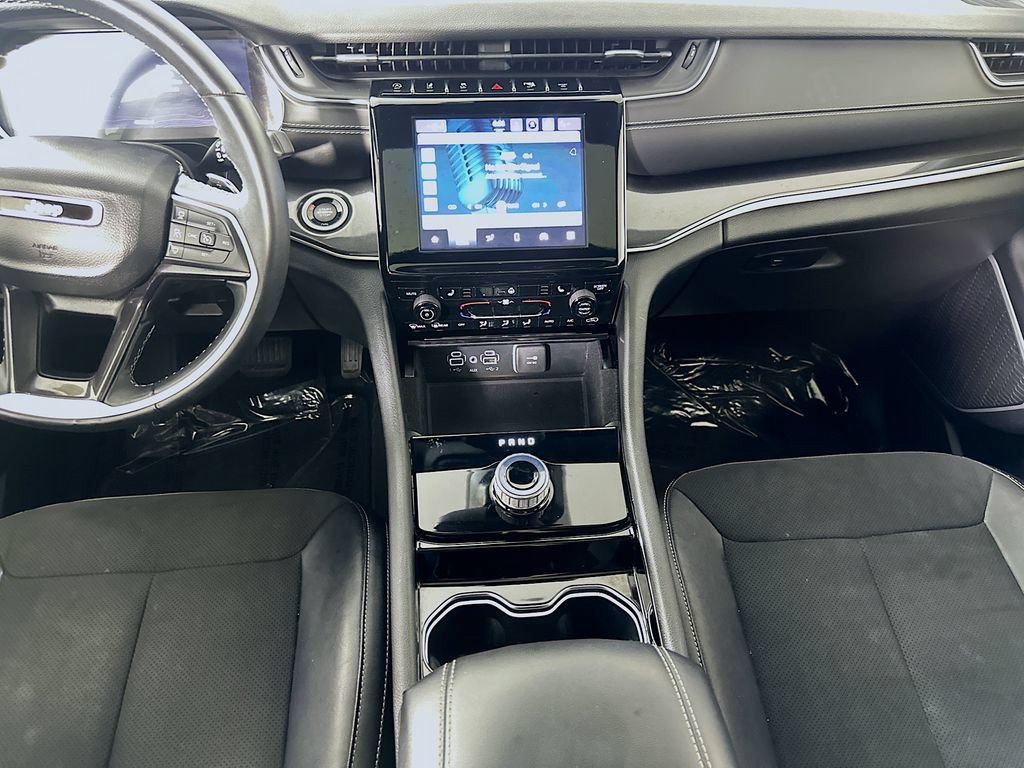 Used 2022 Jeep Grand Cherokee Altitude RWD image 18
