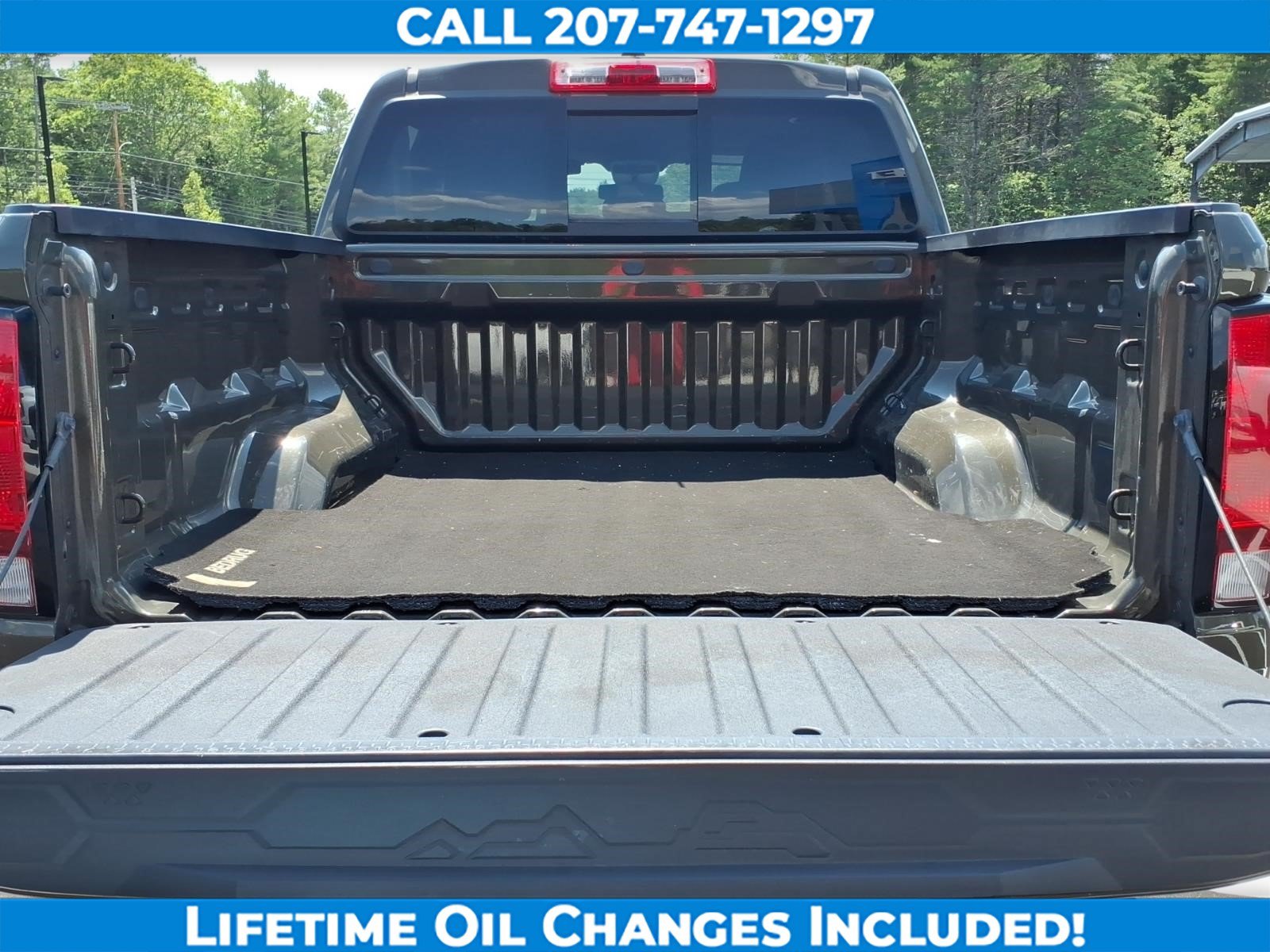 Used 2023 Chevrolet Colorado W/T AWD/4WD image 10