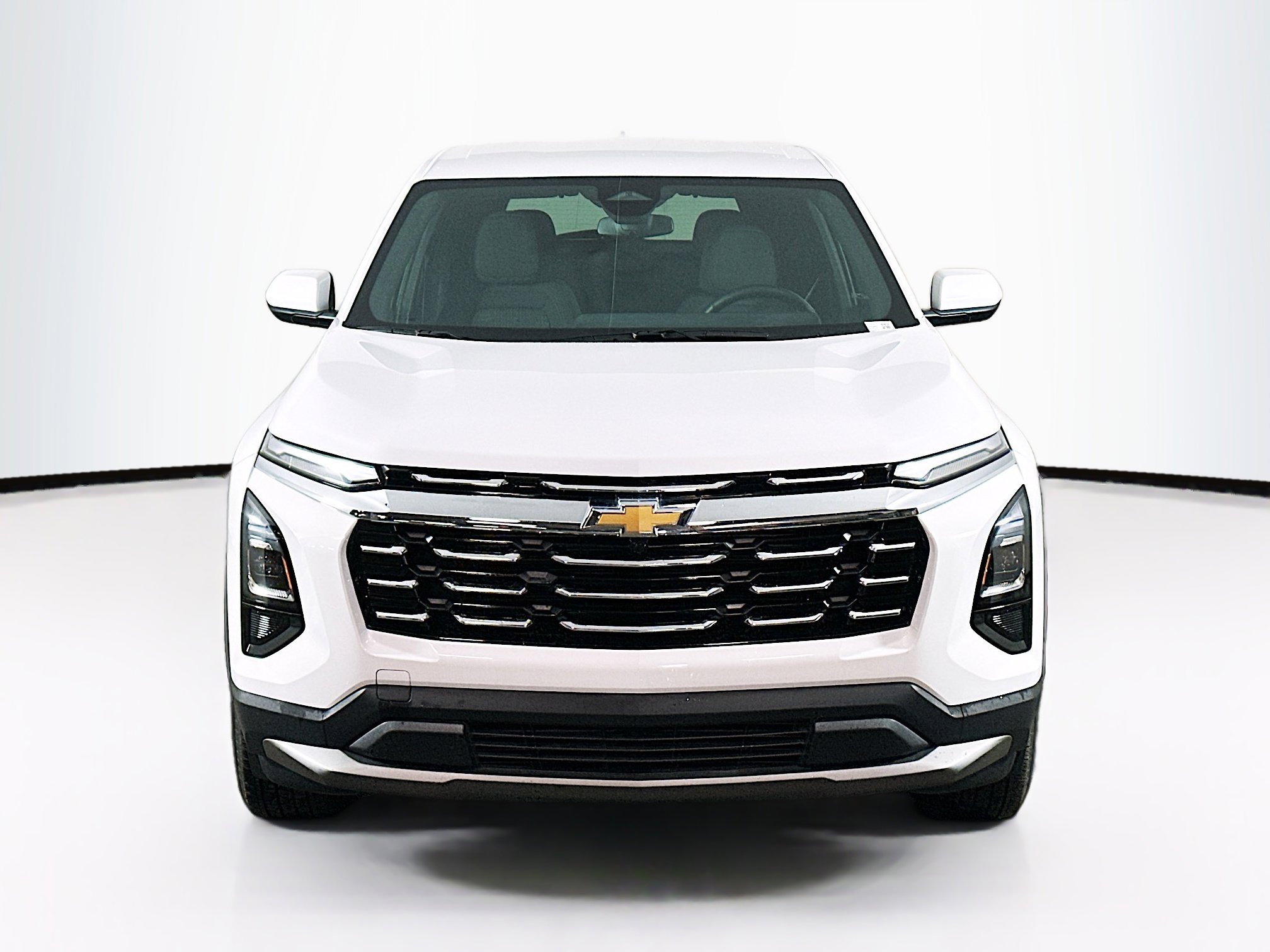 Used 2025 Chevrolet Equinox LT image 2