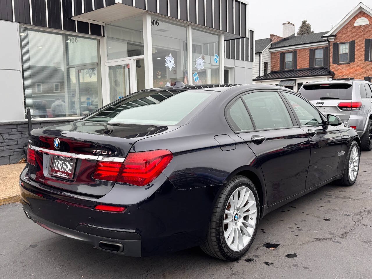Used 2014 BMW 750Li xDrive AWD/4WD image 8