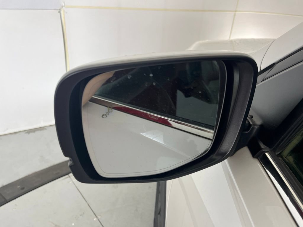Used 2023 Honda Pilot Elite image 40