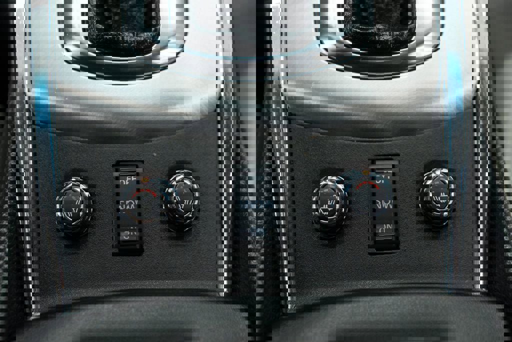 Used 2013 INFINITI G37 x w/ Premium Pkg image 24