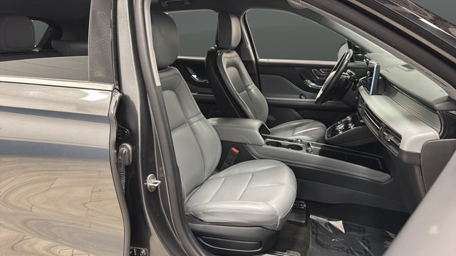Used 2020 Lincoln Corsair AWD w/ Equipment Group 101A image 22