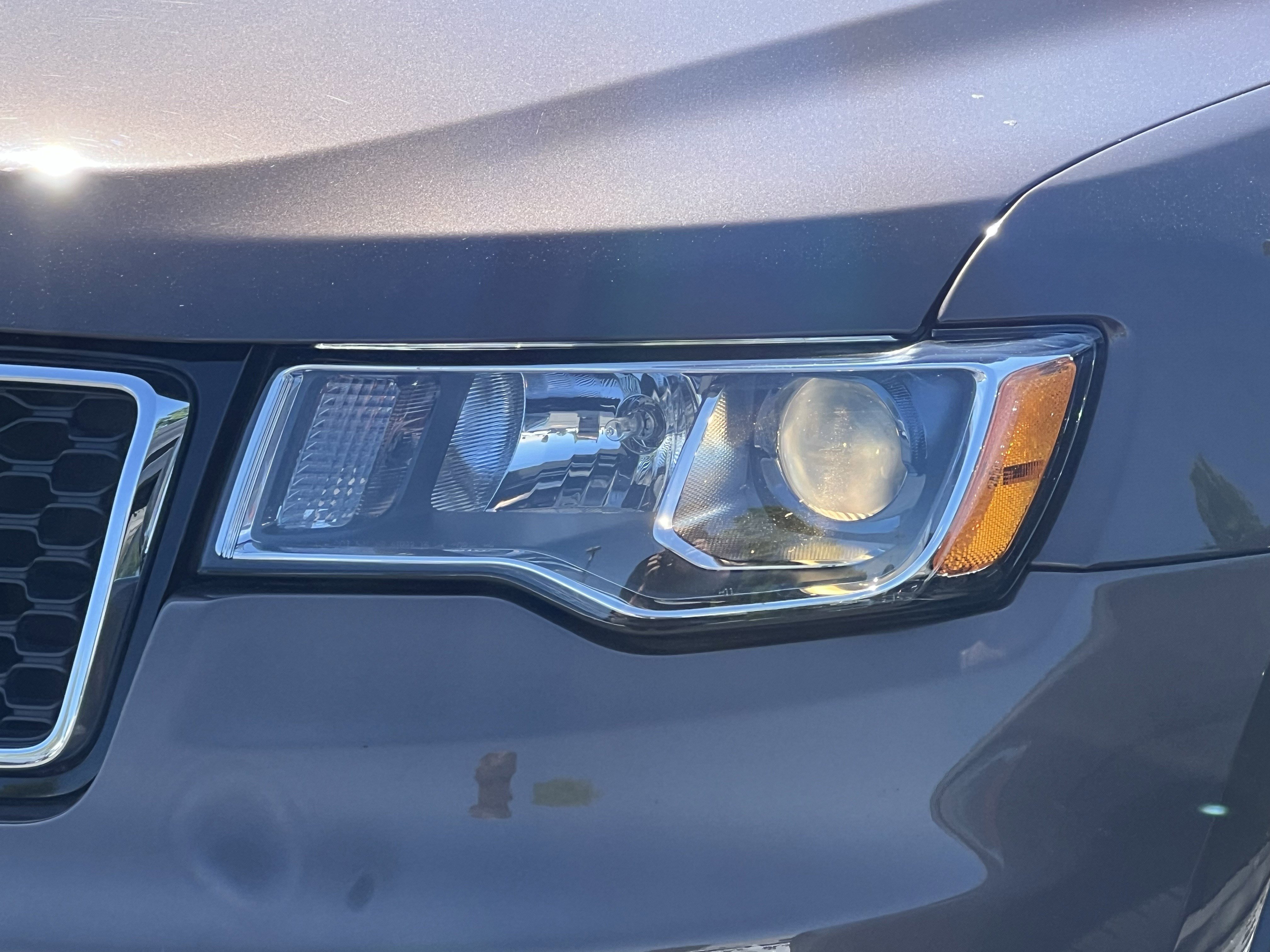 Used 2021 Jeep Grand Cherokee Laredo AWD/4WD image 7