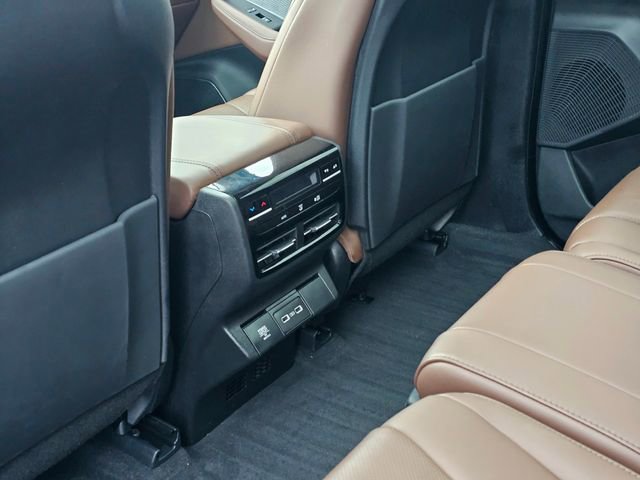Used 2024 Acura MDX SH-AWD w/ Technology Package image 27