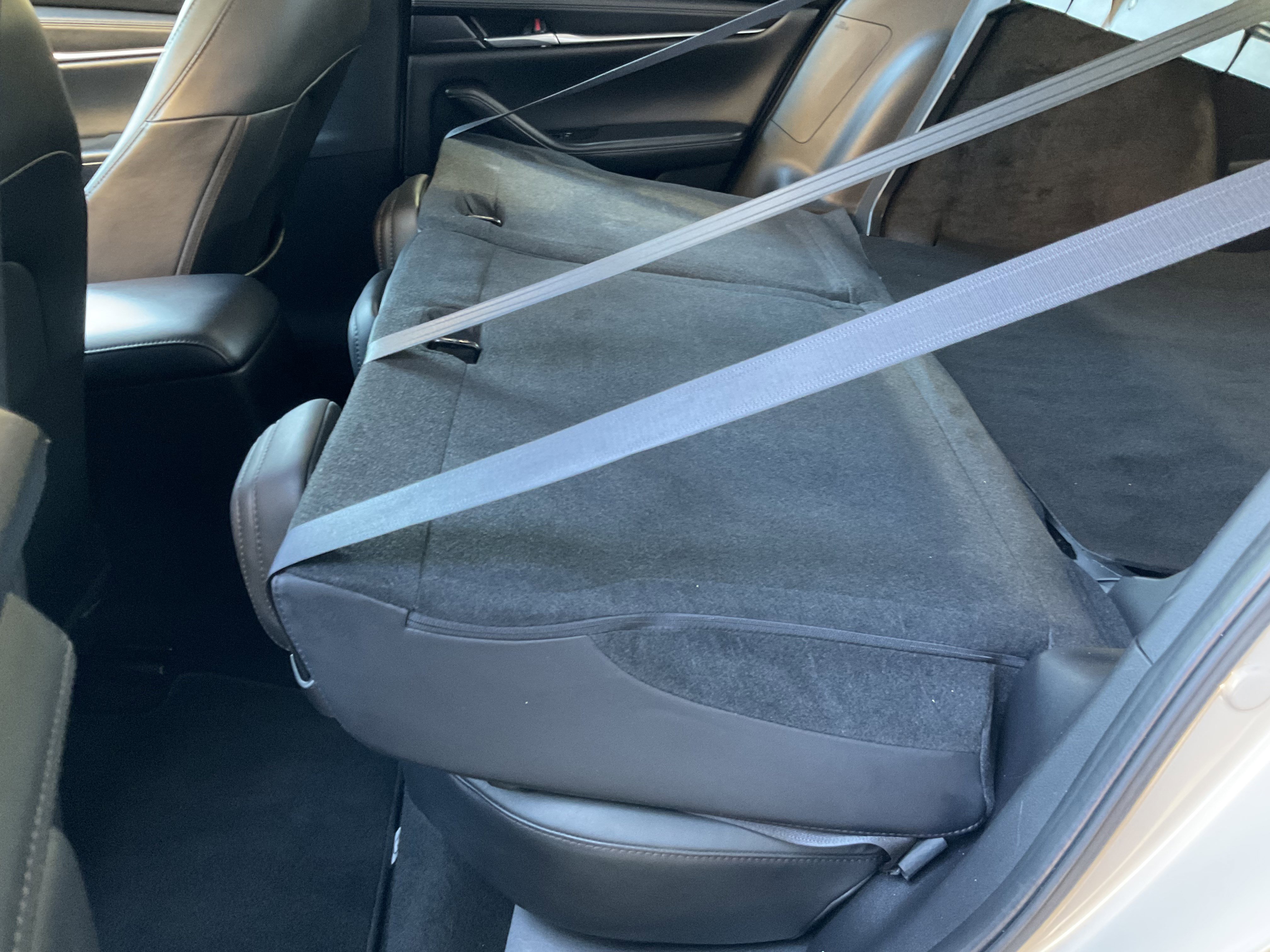 Used 2024 MAZDA MAZDA3 s FWD image 35