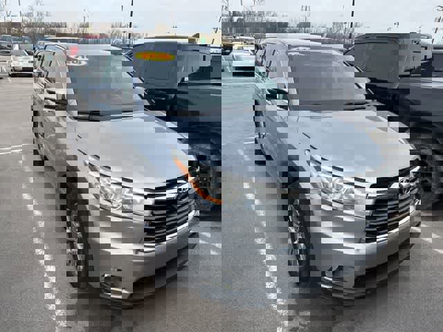 Used 2016 Toyota Highlander Plus image 18
