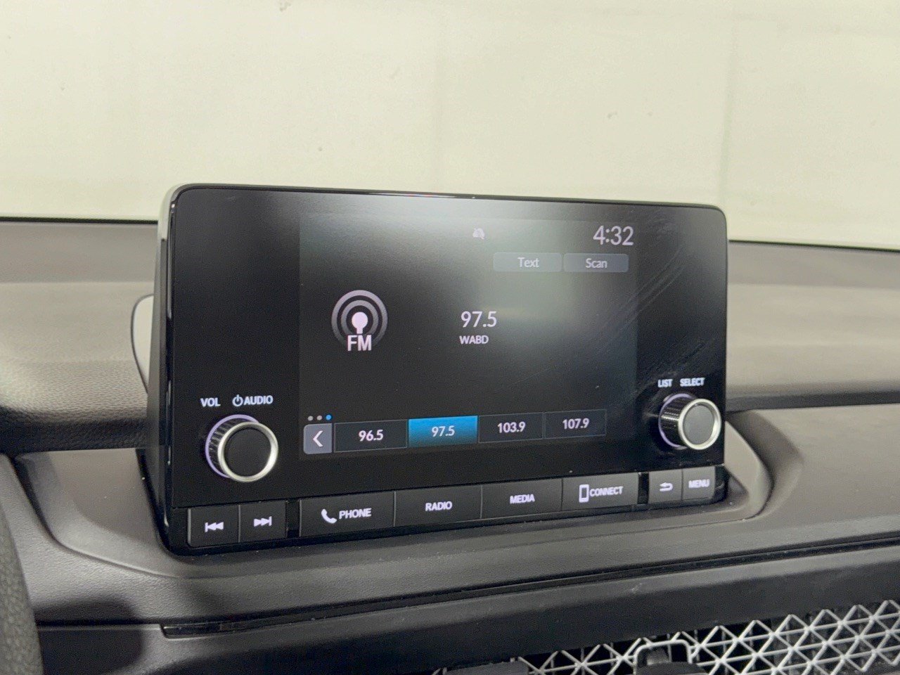 Used 2024 Honda Accord EX image 23