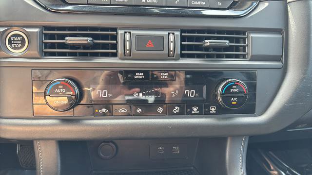 Used 2024 Nissan Pathfinder S AWD/4WD image 16