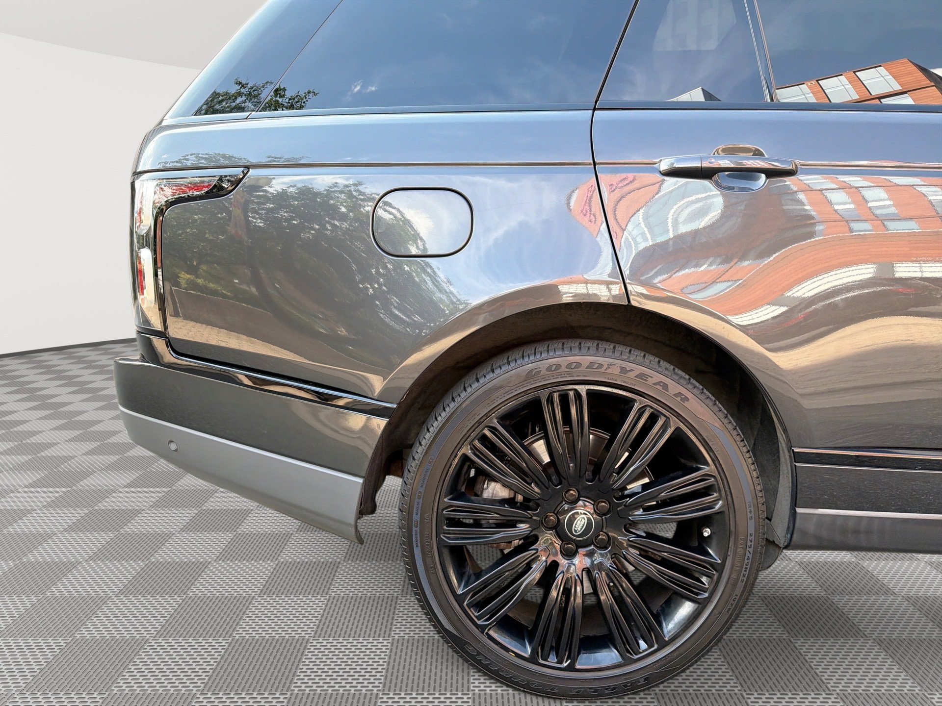Used 2020 Land Rover Range Rover HSE AWD/4WD image 30