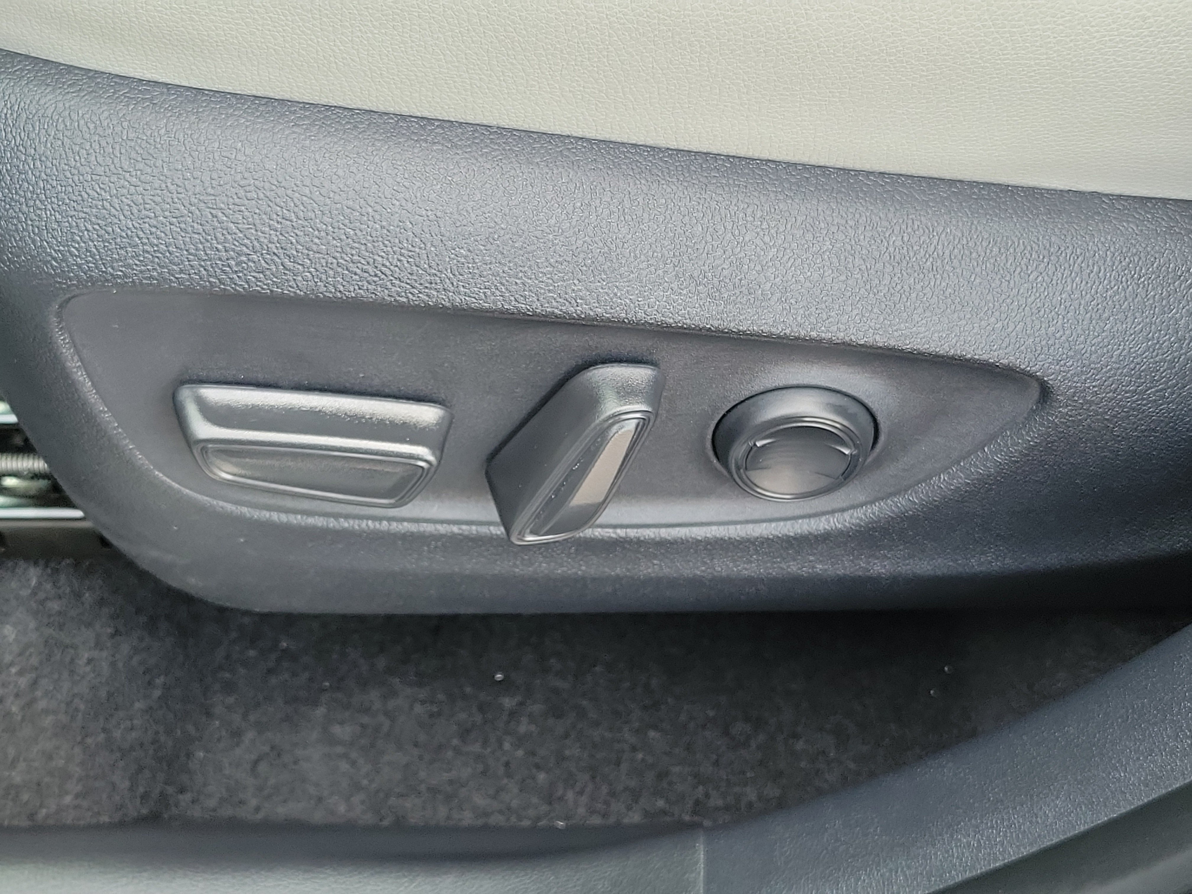 Certified 2026 Toyota Grand Highlander AWD image 23