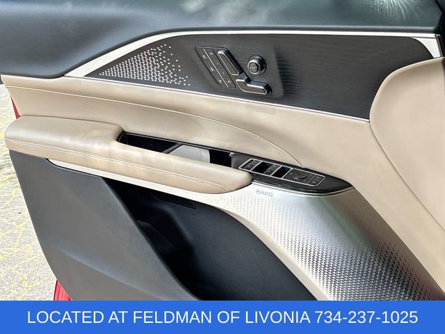 Used 2024 Cadillac Lyriq Luxury w/ Nappa Leather Package AWD/4WD image 22