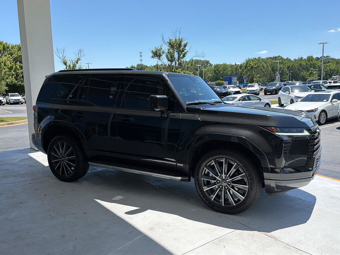 Certified 2025 Lexus GX 550 w/ Cold Area Package AWD/4WD image 7