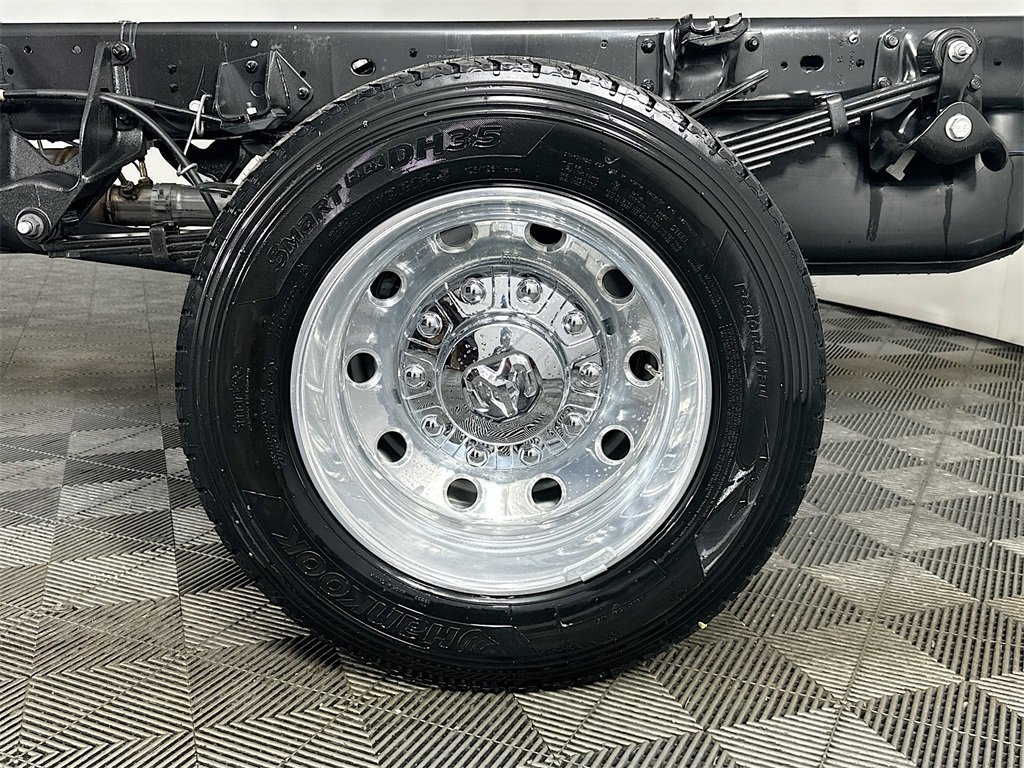 New 2026 RAM 5500 Tradesman w/ Chrome Appearance Group image 17