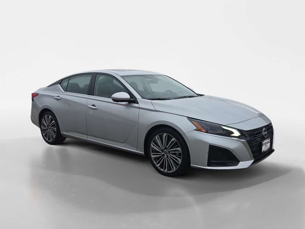 Used 2023 Nissan Altima 2.5 SL FWD image 8