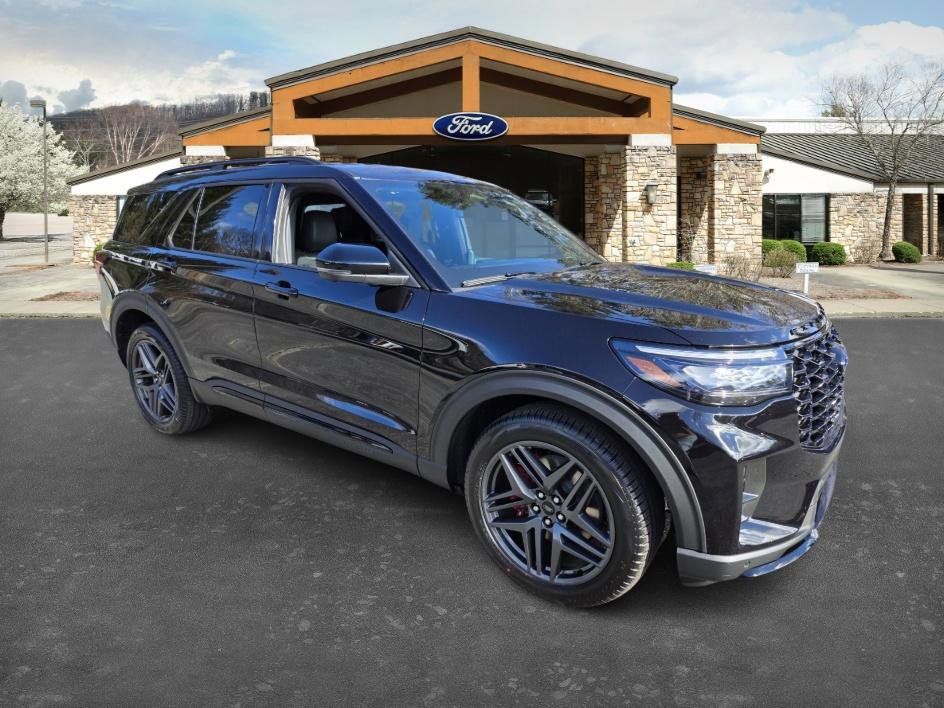 New 2026 Ford Explorer ST image 3