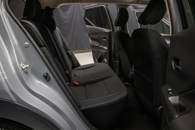 Used 2023 Nissan Kicks SV image 18