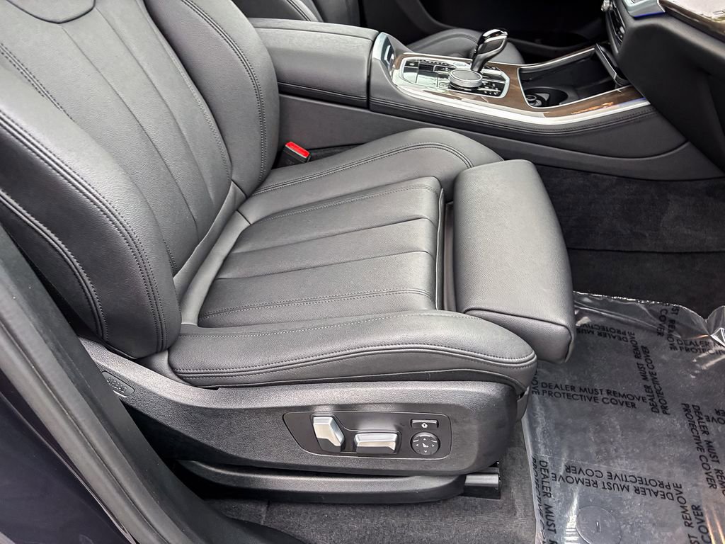 Used 2022 BMW X5 xDrive40i w/ Premium Package AWD/4WD image 34