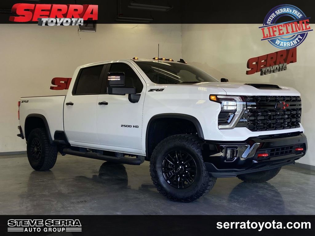 Used 2025 Chevrolet Silverado 2500 ZR2 w/ Technology Package image 1