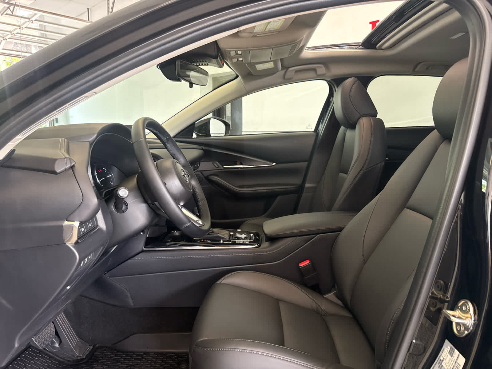 Certified 2025 MAZDA CX-30 AWD 2.5 S w/ Preferred Package image 11