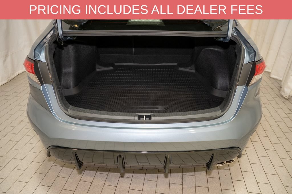 Used 2026 Toyota Corolla SE w/ SE Premium Package FWD image 5