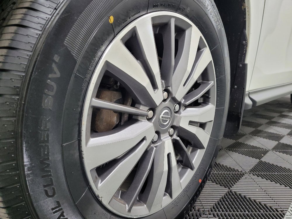 Used 2020 Nissan Pathfinder S AWD/4WD image 31
