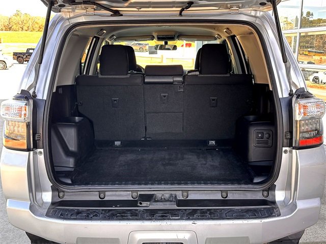 Used 2016 Toyota 4Runner SR5 image 31