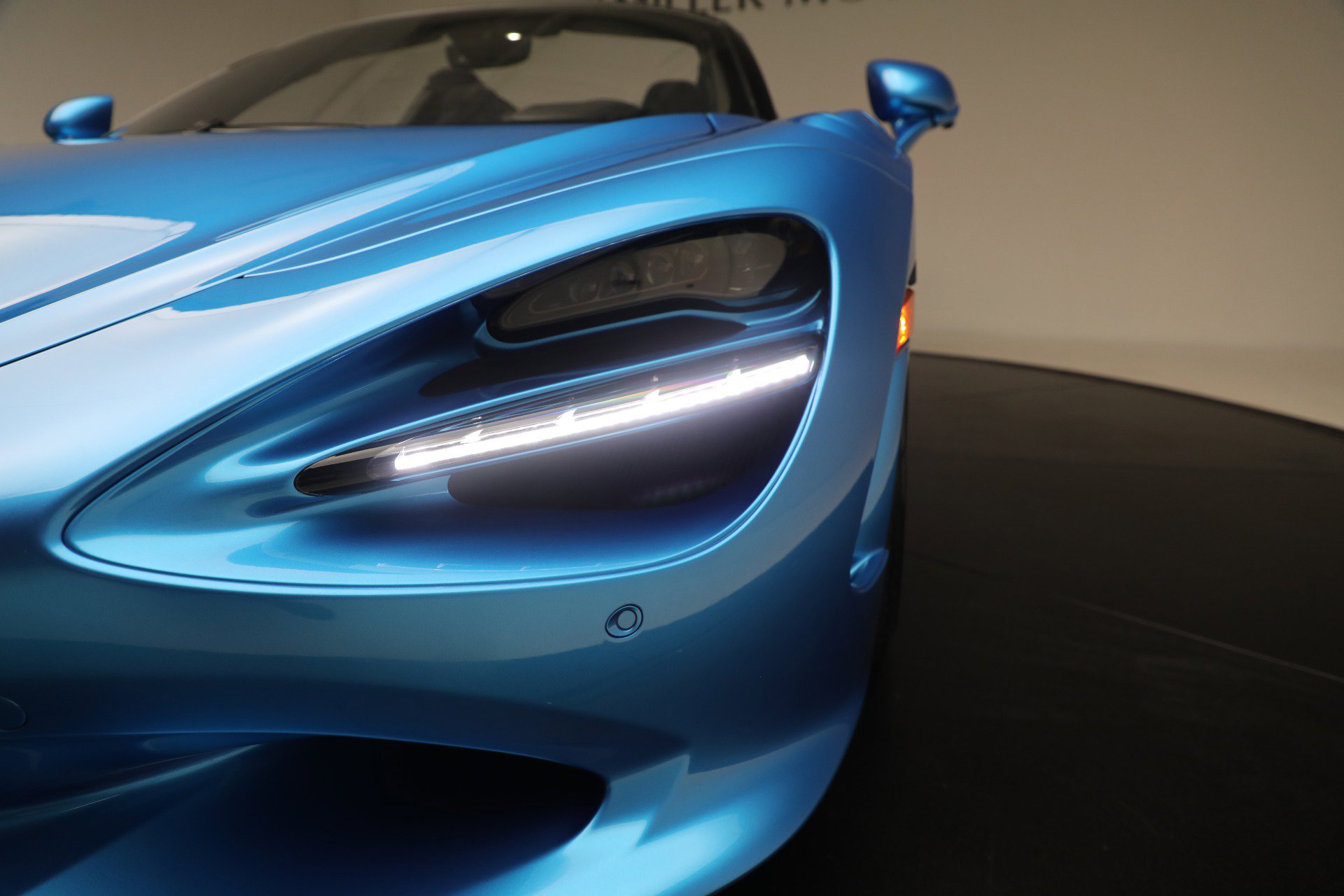 Used 2025 McLaren 750S Spider RWD image 42