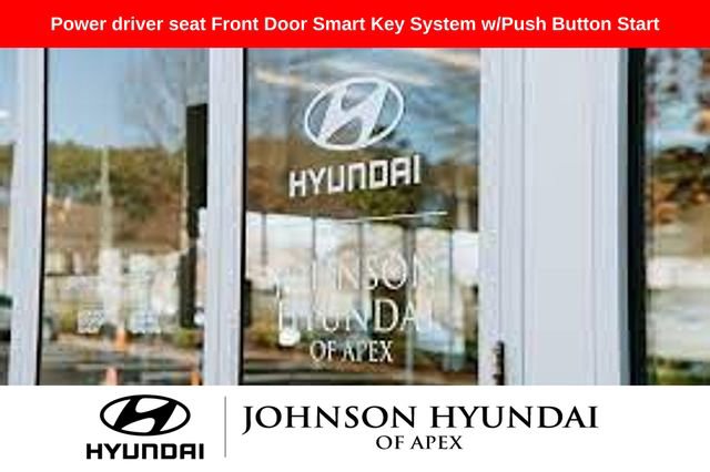 Used 2022 Toyota RAV4 XLE w/ Convenience Package image 4