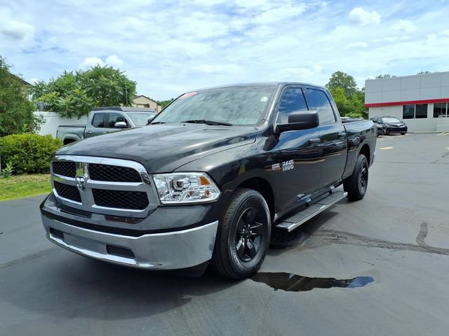 Used 2017 RAM 1500 Classic SLT RWD image 3