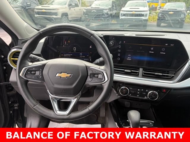 Used 2024 Chevrolet Trax LT w/ Driver Confidence Package FWD image 17