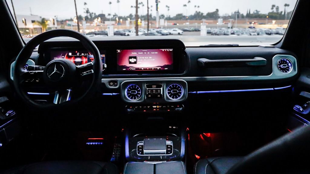 Used 2025 Mercedes-Benz G 550 image 14