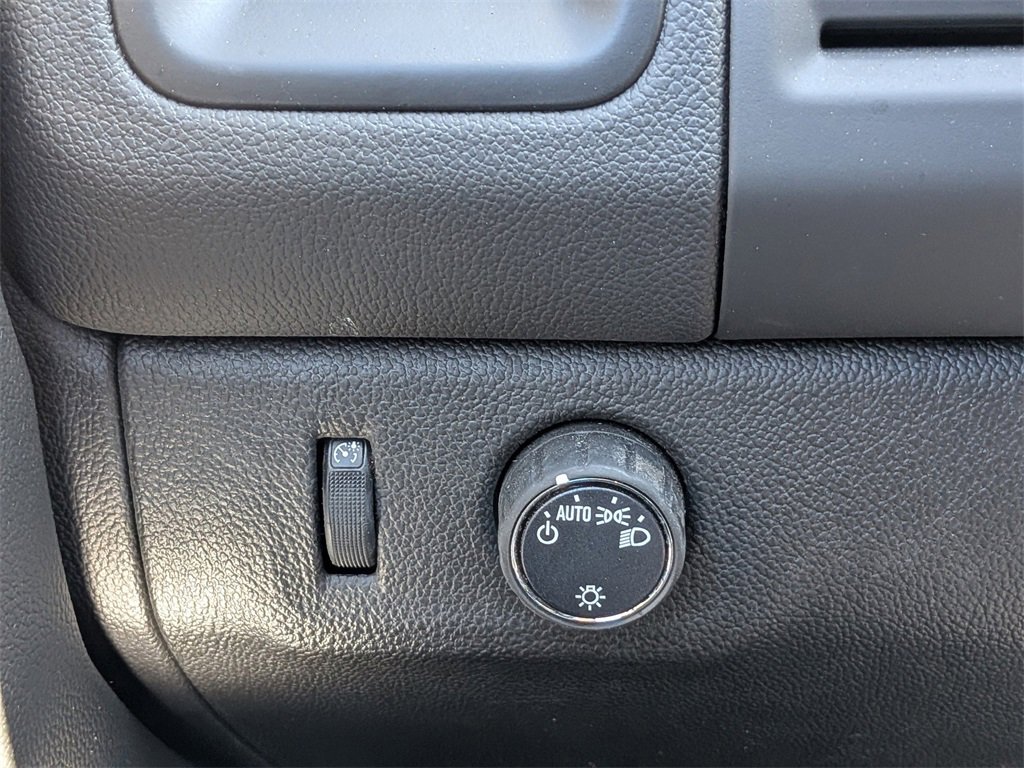 Used 2022 Chevrolet Colorado LT w/ Fleet Safety Package image 19