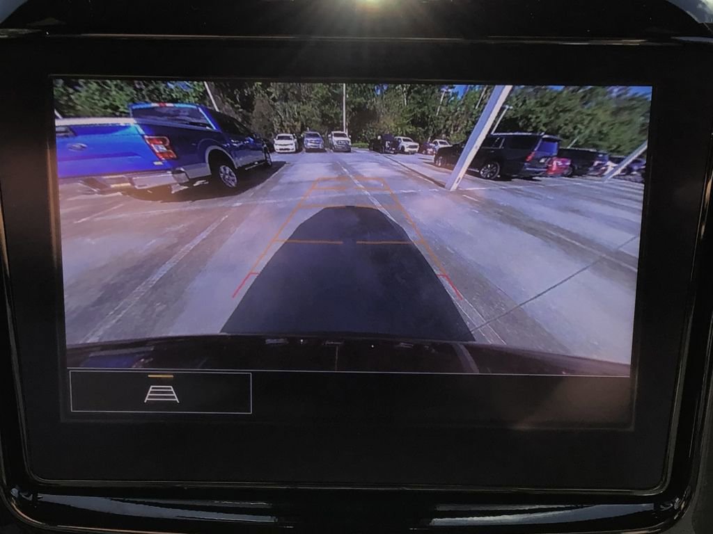 Used 2023 Chevrolet Traverse LT image 24