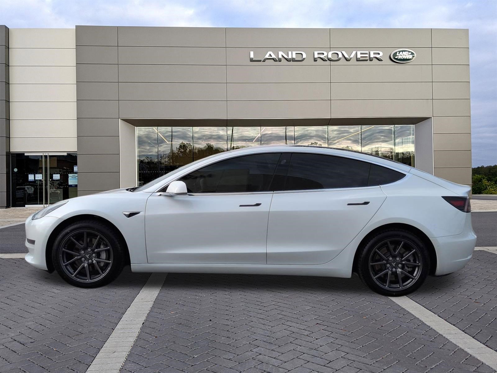 Used 2018 Tesla Model 3 Long Range image 8