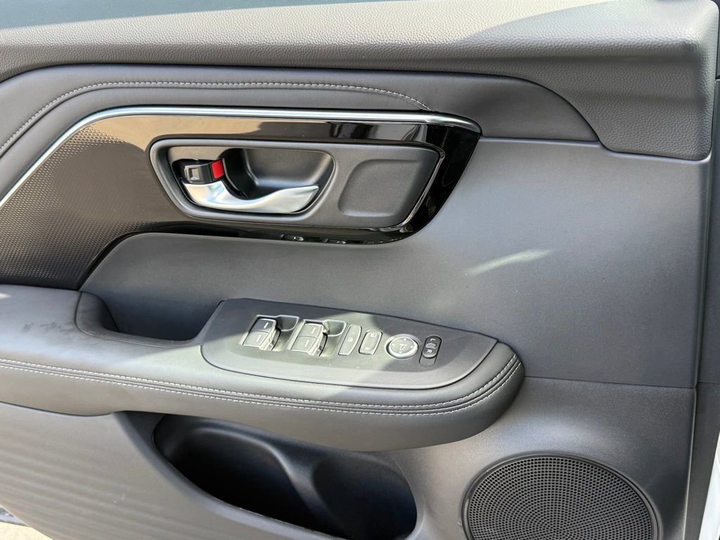 Certified 2025 Acura ADX AWD image 30