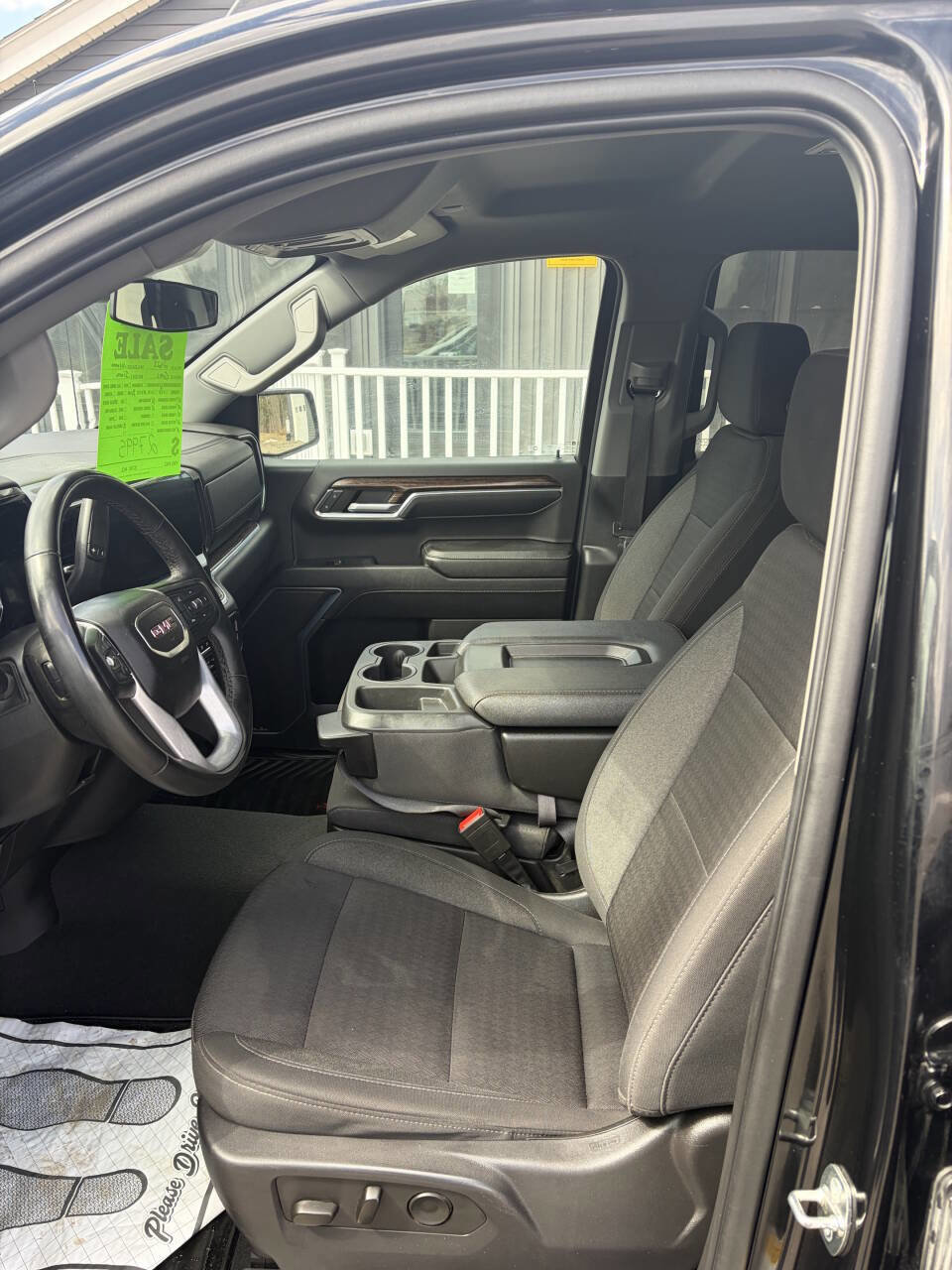 Used 2023 GMC Sierra 1500 SLE w/ X31 Off-Road Package image 17