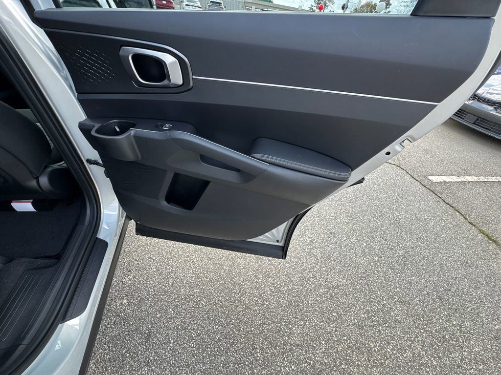 New 2026 Kia Sorento LX image 16