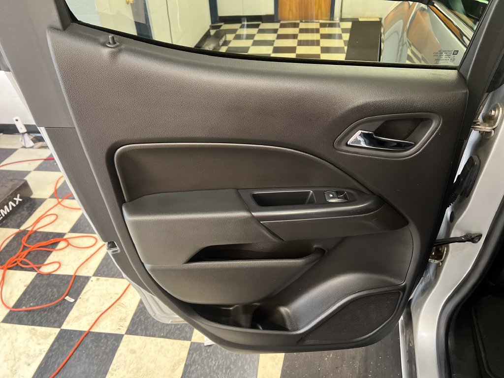 Used 2019 Chevrolet Colorado LT AWD/4WD image 43