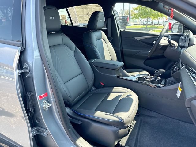 New 2026 Buick Envista Sport Touring w/ Convenience I Package FWD image 24