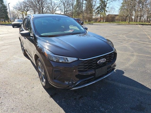 Used 2024 Ford Escape ST-Line AWD/4WD image 8