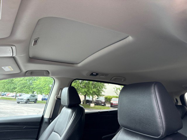 Used 2025 Honda Odyssey EX-L image 16