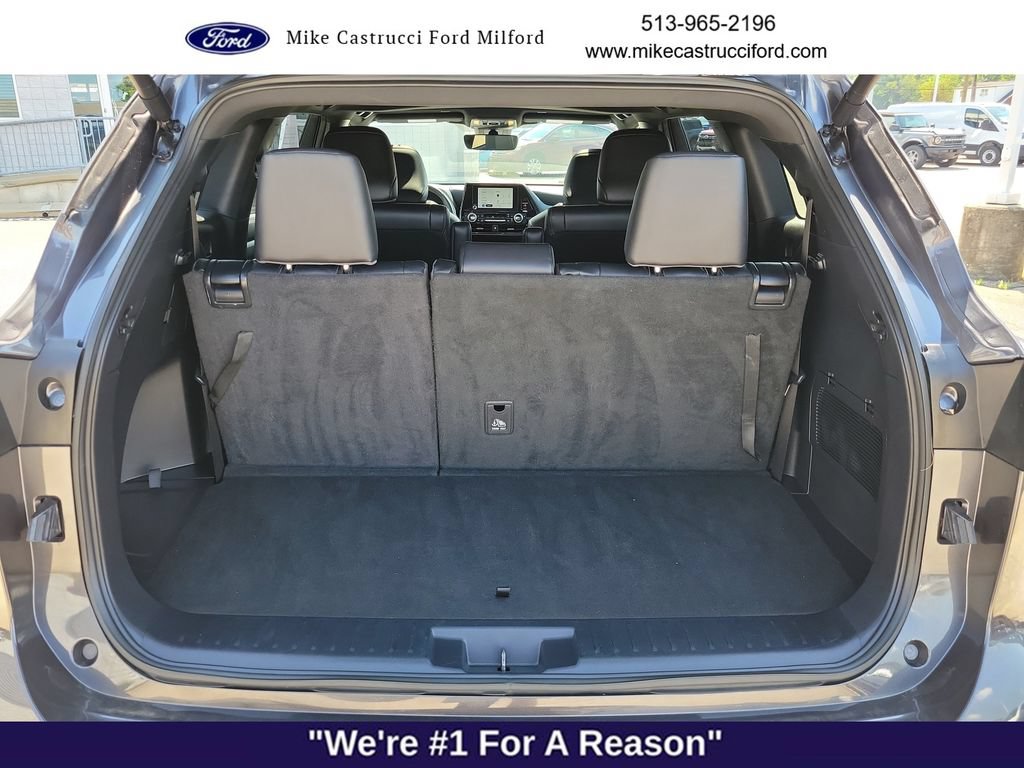 Used 2024 Toyota Highlander XSE FWD image 26