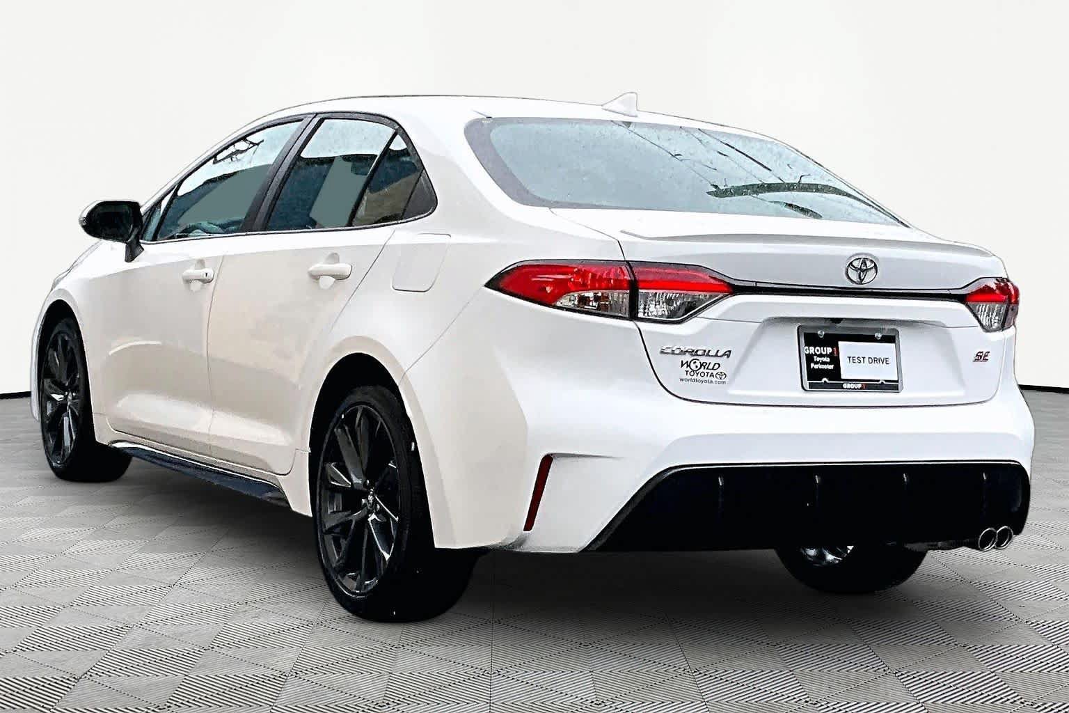 Certified 2024 Toyota Corolla SE FWD image 12