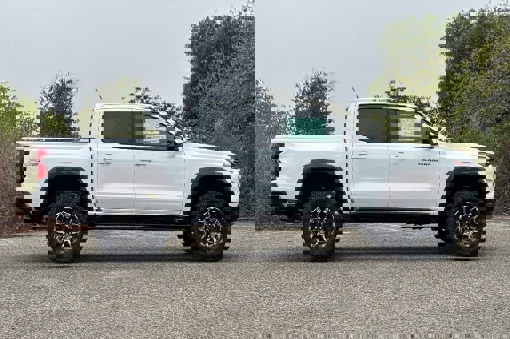 New 2026 Chevrolet Colorado ZR2 w/ Technology Package image 3