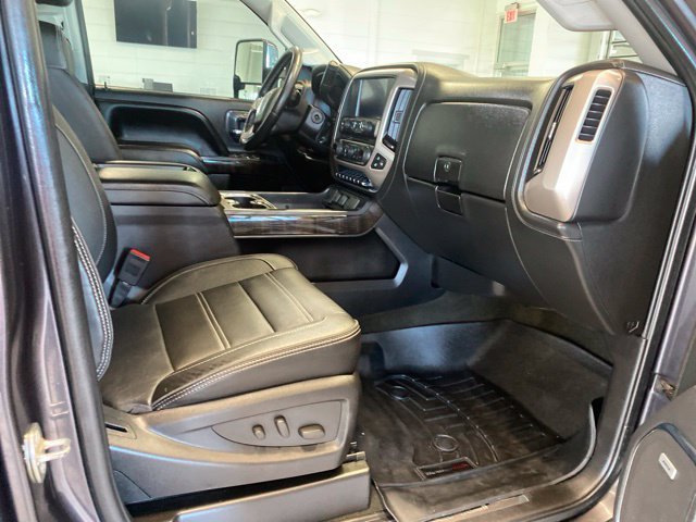 Used 2015 GMC Sierra 2500 Denali w/ Duramax Plus Package AWD/4WD image 13