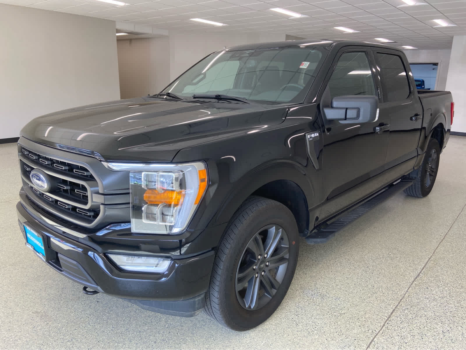 Used 2023 Ford F150 XLT w/ Equipment Group 302A High AWD/4WD image 3
