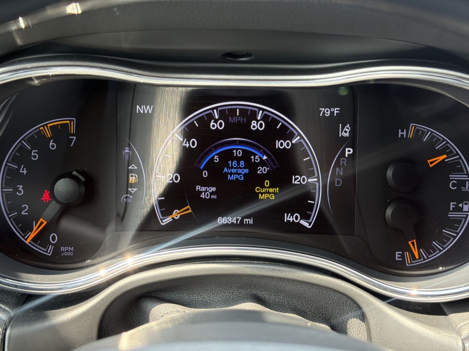 Used 2019 Jeep Grand Cherokee Overland AWD/4WD image 17