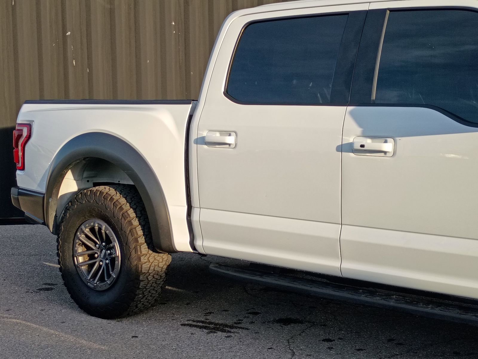 Used 2020 Ford F150 Raptor w/ Equipment Group 802A Luxury image 5